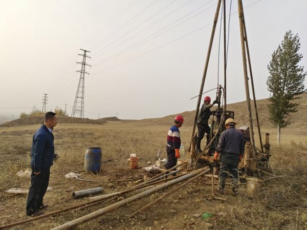 共享财富 一线督导促进度 绿色能源助发展